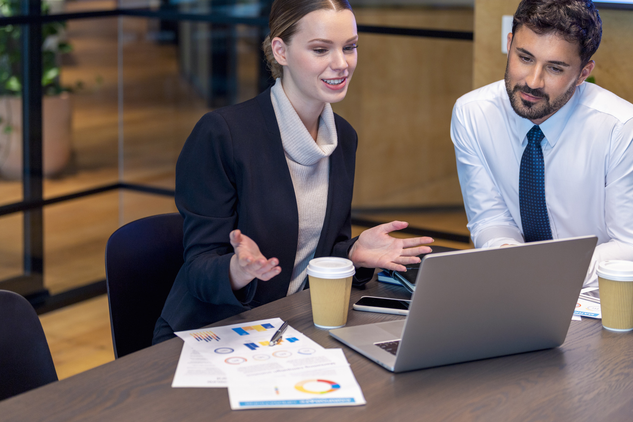  Sales Forecast Methods: A Complete Guide