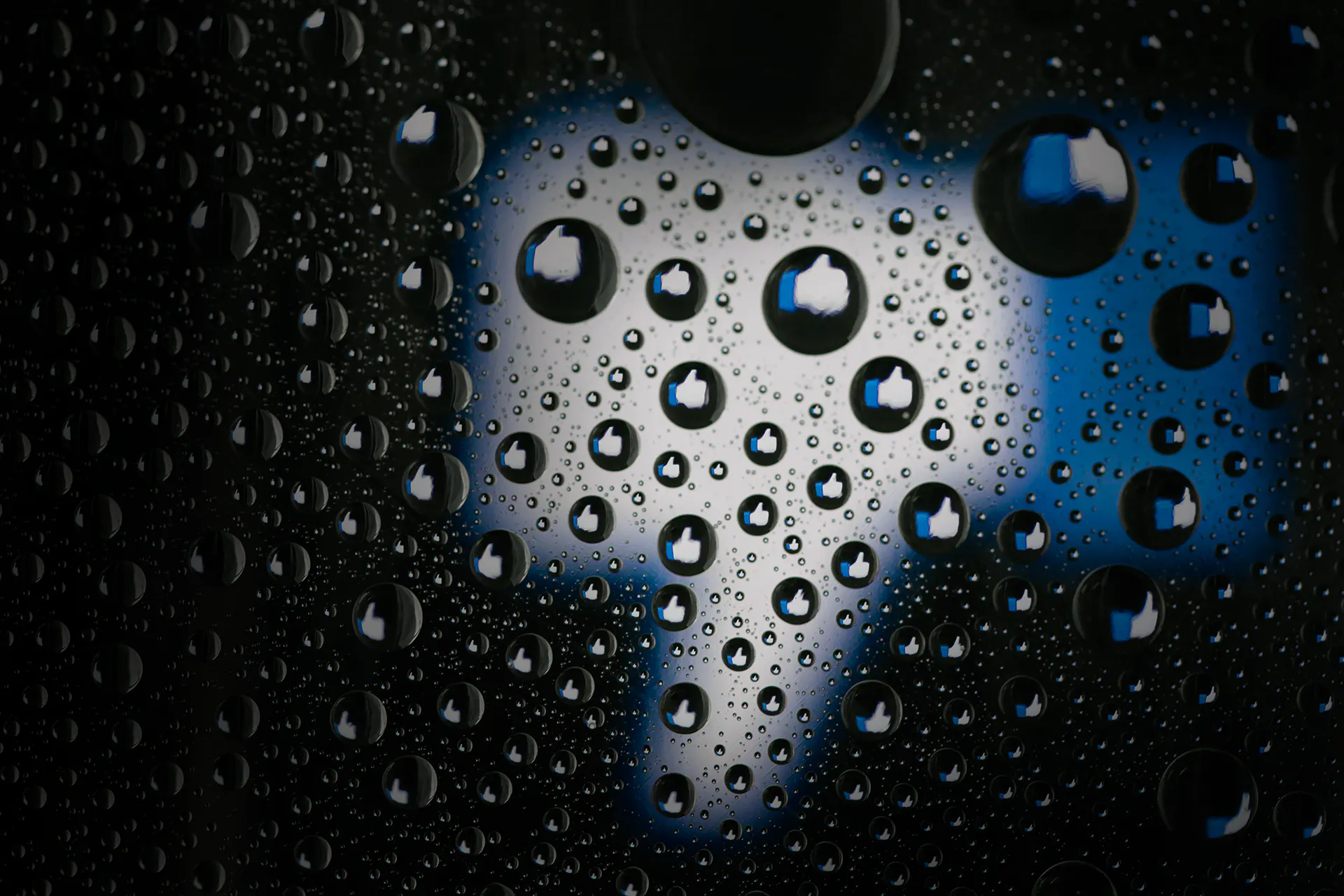 Dark Post and Organic Posts Explained: What Works Best