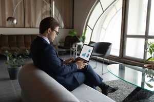 Sales Engagement Software: Features, Benefits + Top 5 Tools