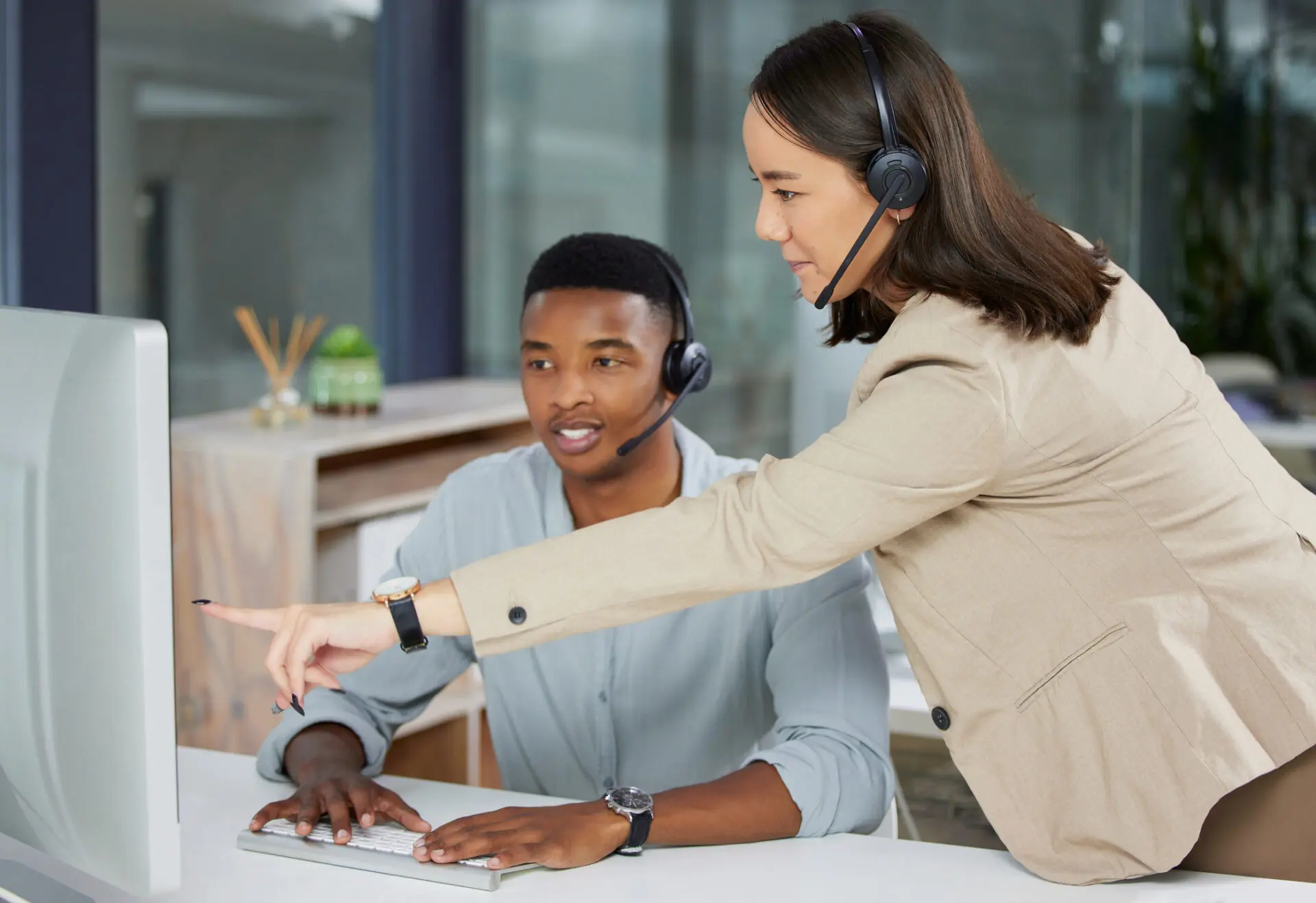 How to Empower Your Customer Service Agents