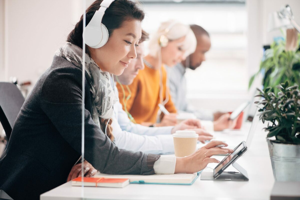 The Best Marketing Podcasts Every Serious Marketer Should Tune Into