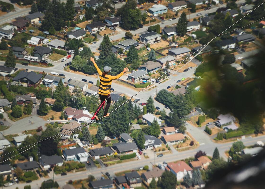 Risk Discounts and Usage-Based Pricing