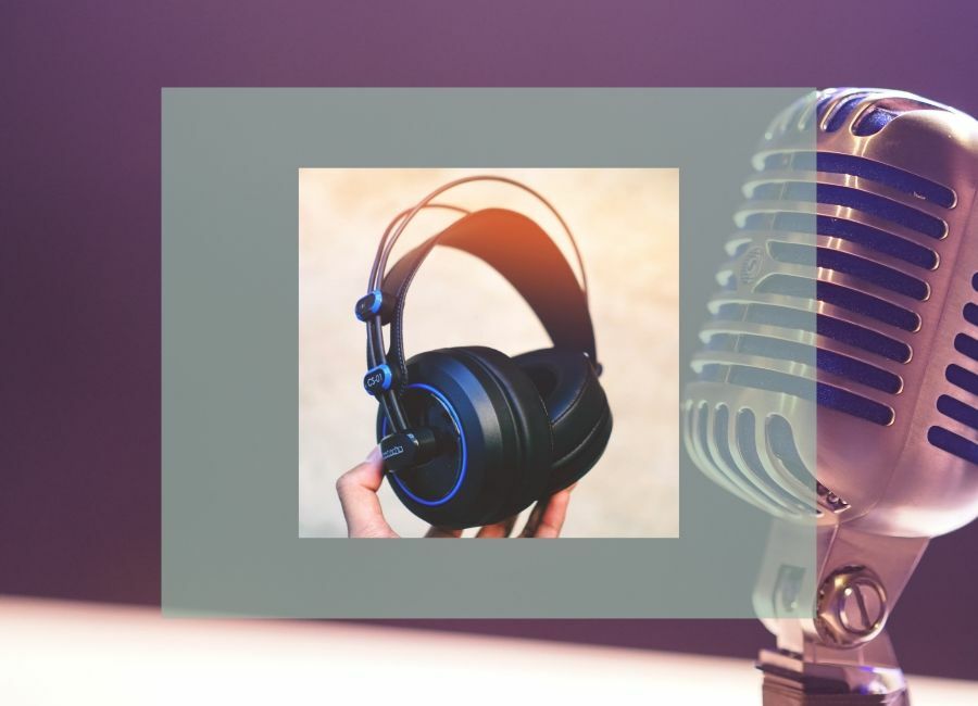 The Top 10 B2B Sales Podcasts You Should Be Listening To