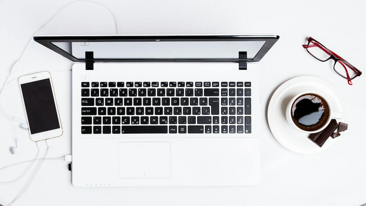 Hubs vs. Pillars: What's the Difference?