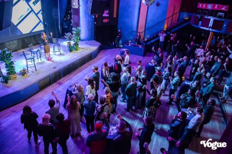 3 Podcasting Gurus on How to Put Your Audience First