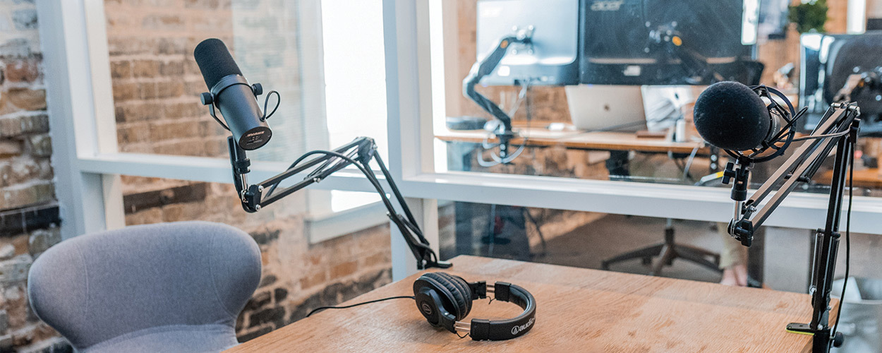 April Dunford's Podcast Roundup  - April Dunford