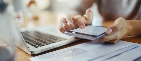 What's the Difference Between Native Advertising and Sponsored Content?