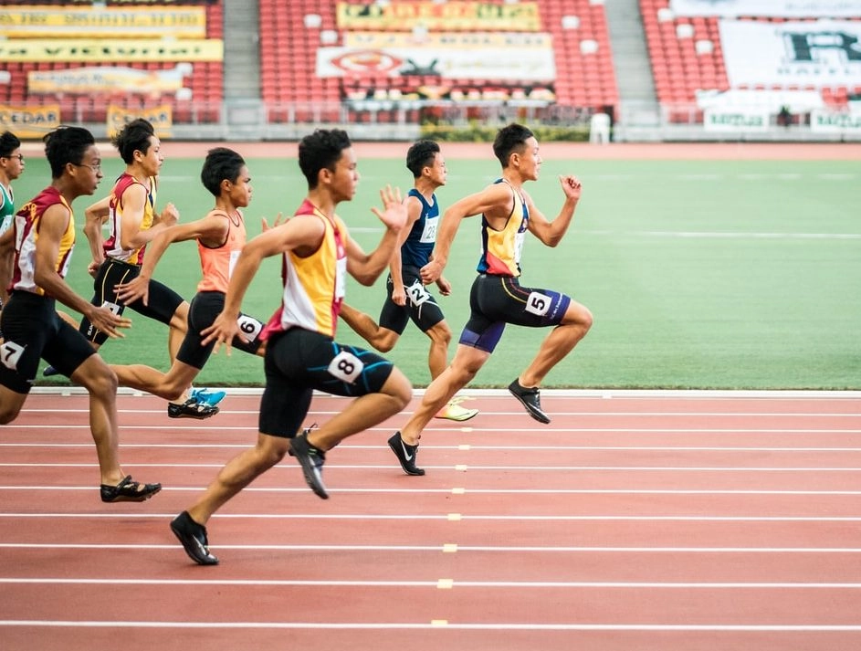 Speed Up and Sell More: Salesforce Lead Assignment Rules Best Practices - Traction Complete