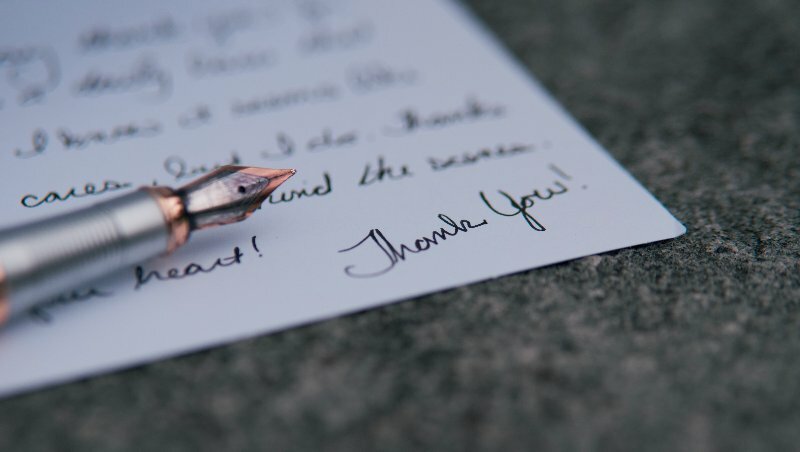 How to thank customers for their reviews + 6 real-life examples to inspire you