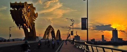 3 Ways To Bridge the Gap Between Marketing and Sales [Expert Opinion]