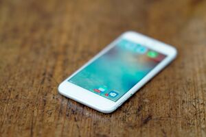 Designing for Mobile Engagement: Enhancing Apps with Messaging