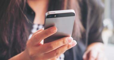 Common Mobile Marketing Myths Busted