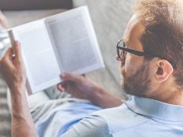 Fall Reading List: 10 Books to Empower Your Sales Team
