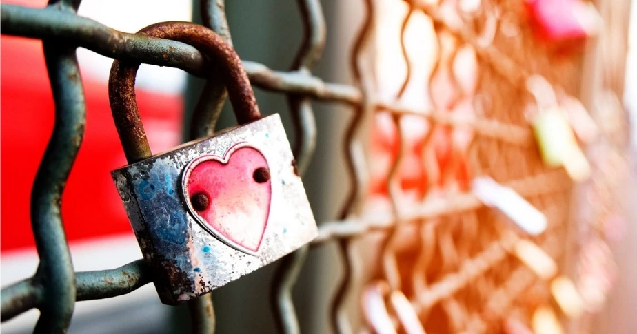 The Persuasive Power of Testimonials (And How to Unlock Them for Your Business)