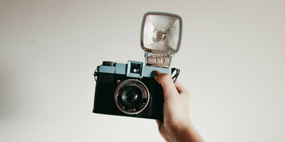 TBT Meaning, and How to Use "Throwback Thursday" on Social Media