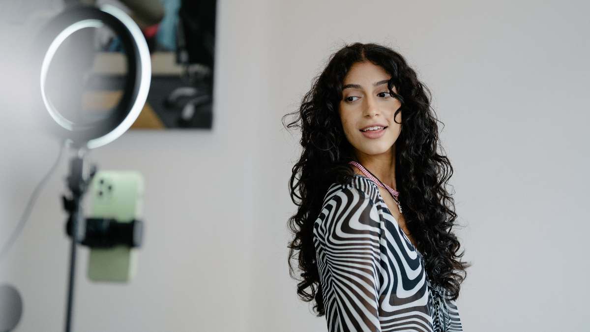 How to Create Authentic Brand Experiences With Visual UGC