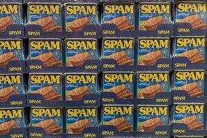 Why Are My Emails Going To Spam? What Is Email Deliverability?