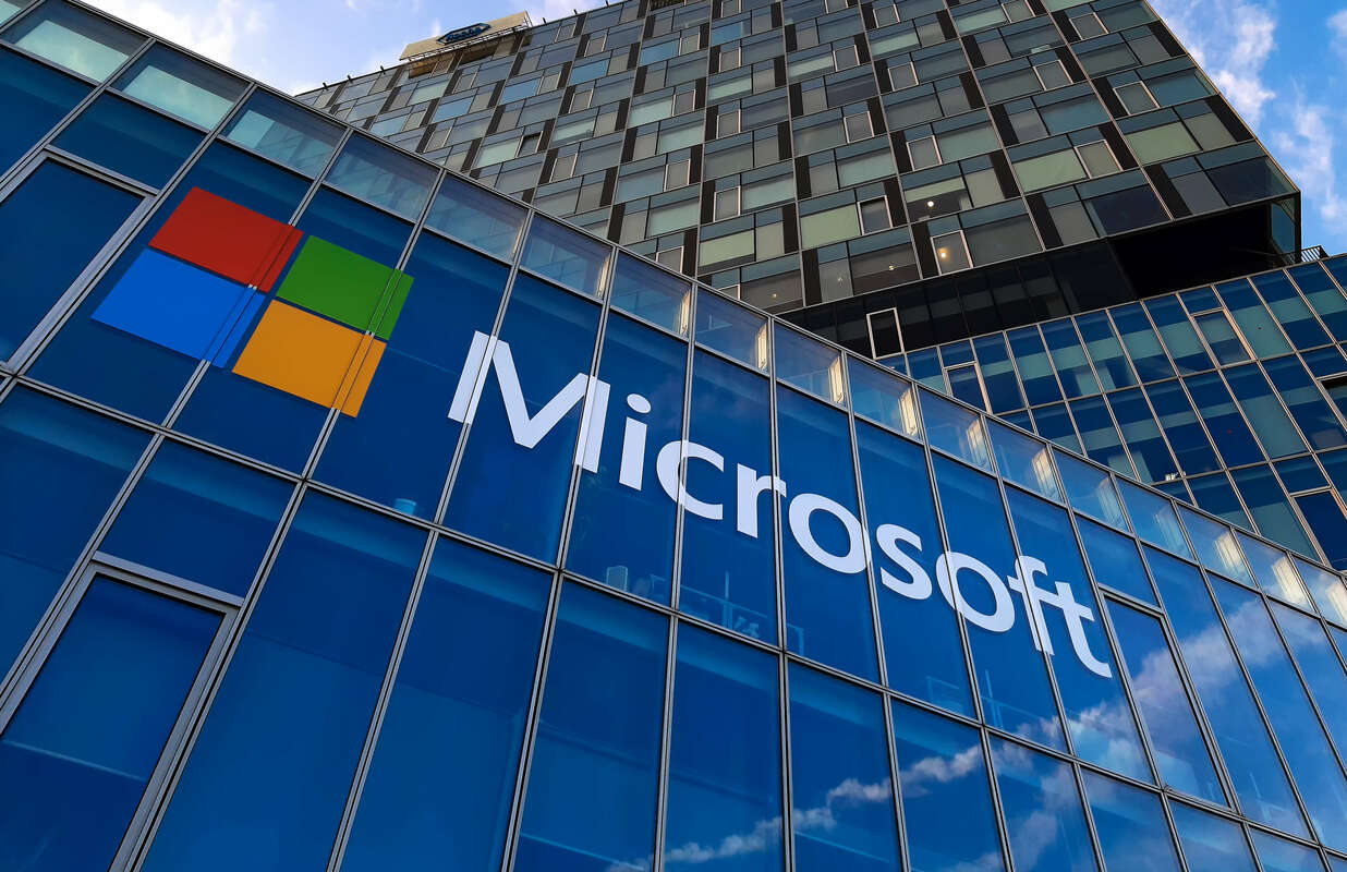 Microsoft Teams: What Is It, and What Is SMS for Microsoft Teams?