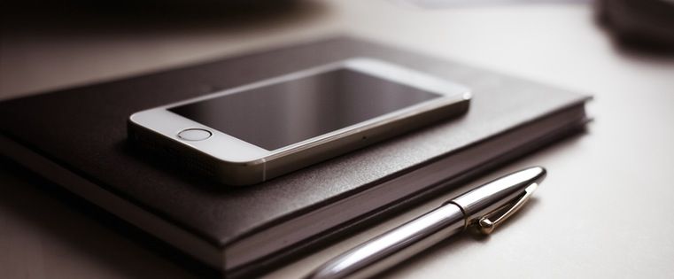 6 Times to Text Your Prospect During the Sales Process
