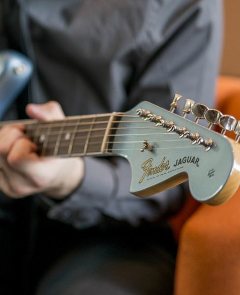 How iconic guitar maker Fender® increases customer engagement and lifetime value with its Fender Play® music lessons app 
