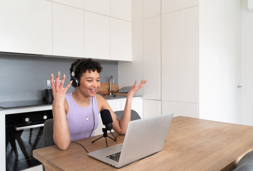 How To Start A Successful Podcast (Step By Step Guide)