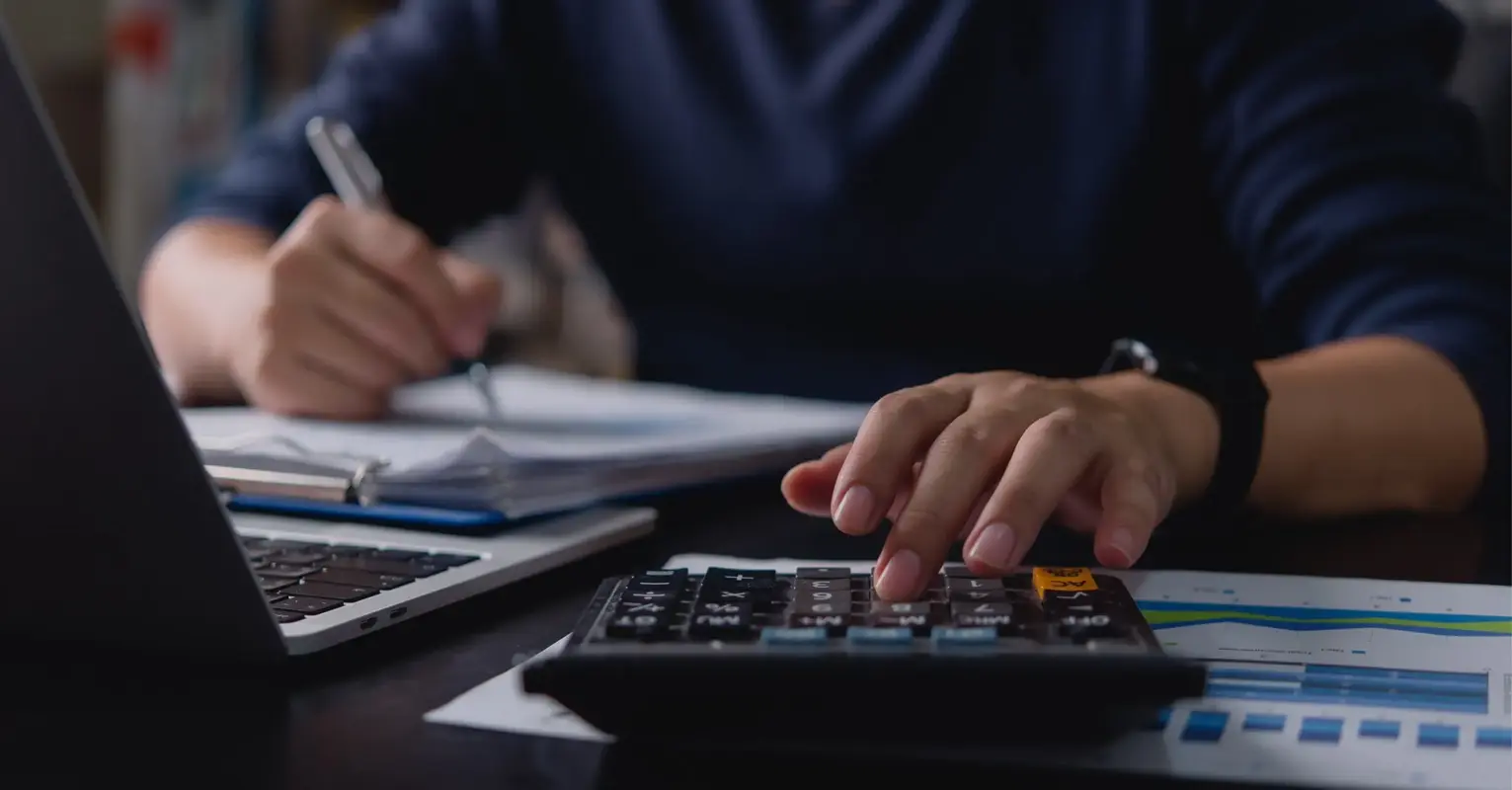 What is return on investment? How to calculate & improve ROI