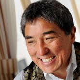 How Marketing Legend Guy Kawasaki Manages His Social Media Presence