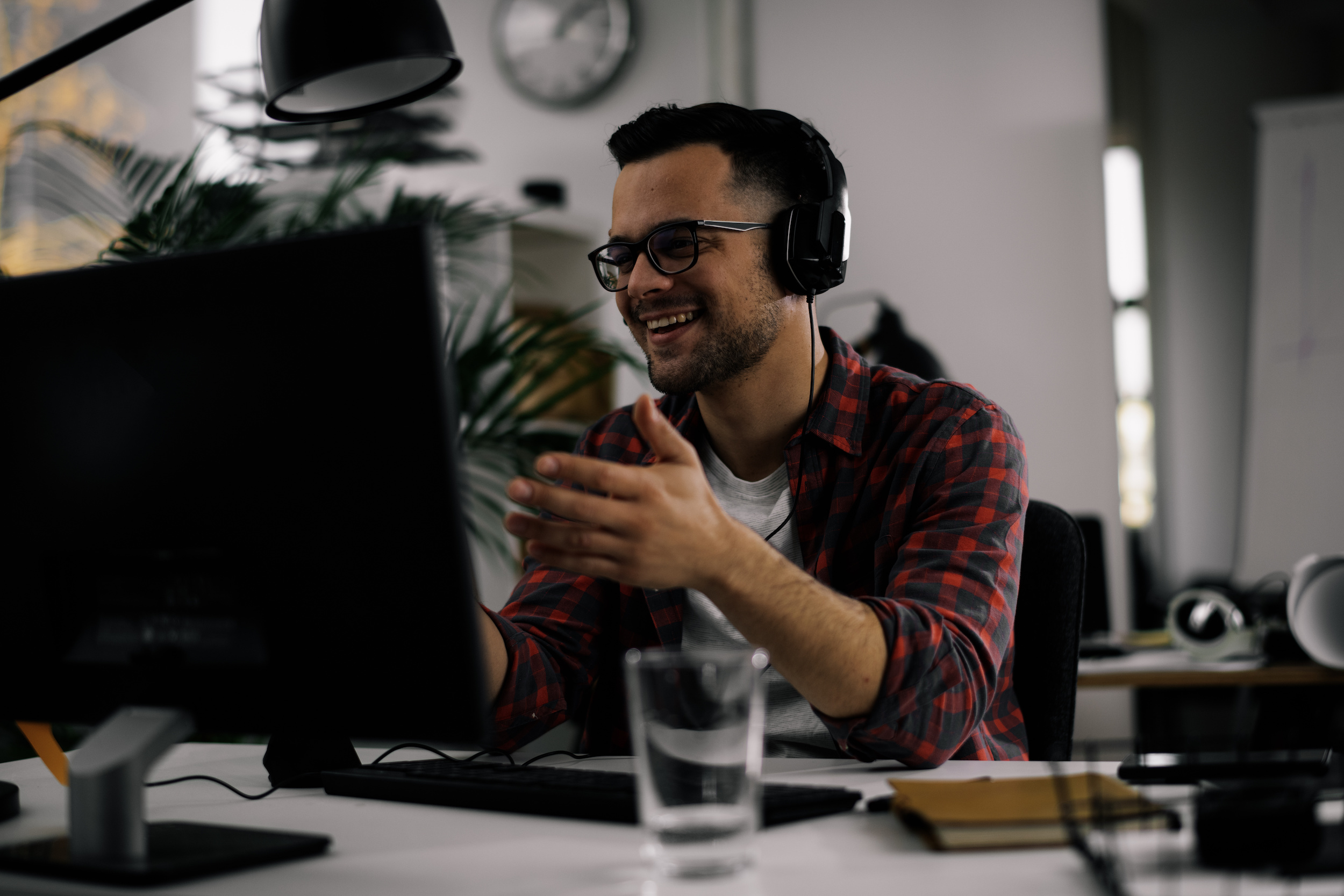 5 Ways Sales Teams Can Use Video to Accelerate Sales  