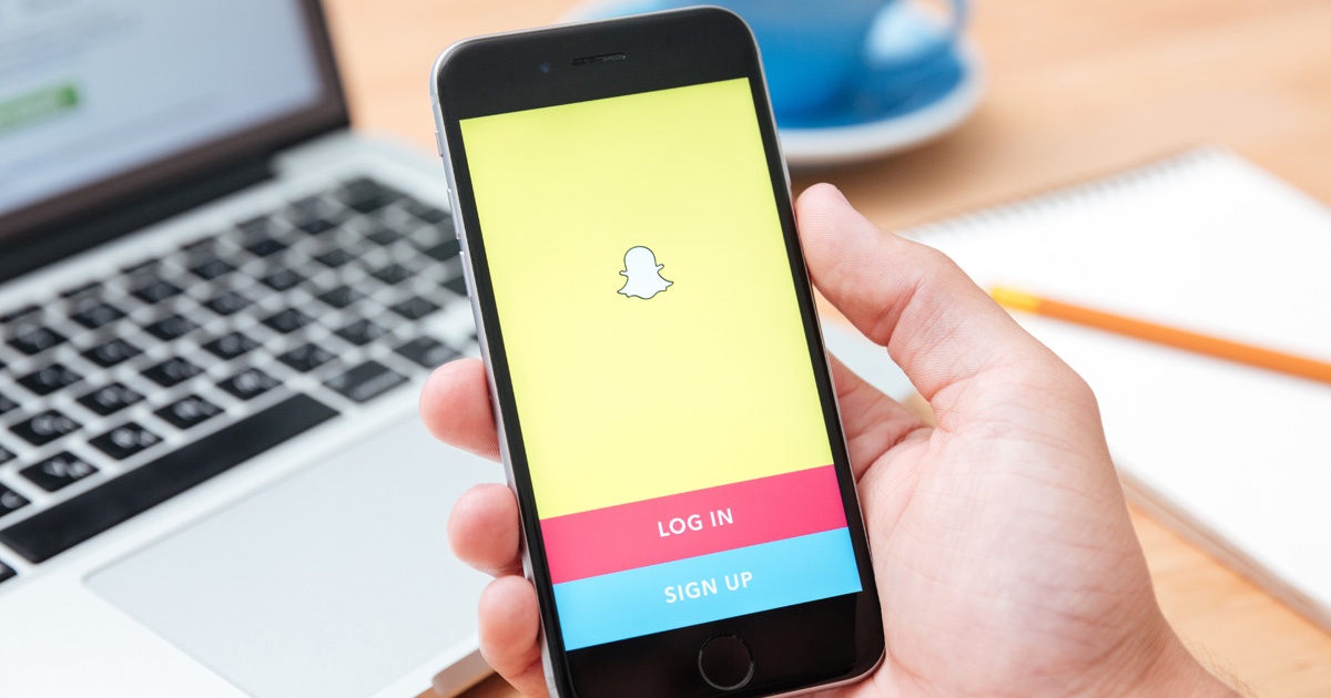 How to Use Snapchat for Business (and How It Works)