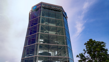 Carvana, the salesperson killer, is struggling, and its future remains uncertain