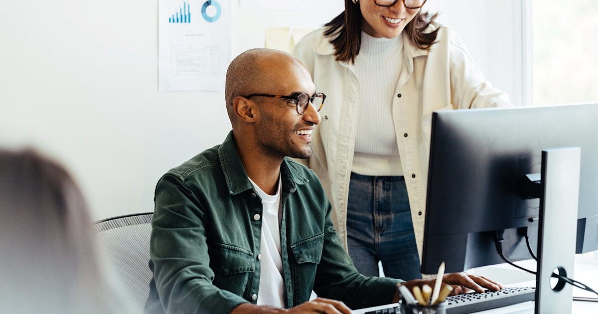 Managing product experience lifecycle in contact centers