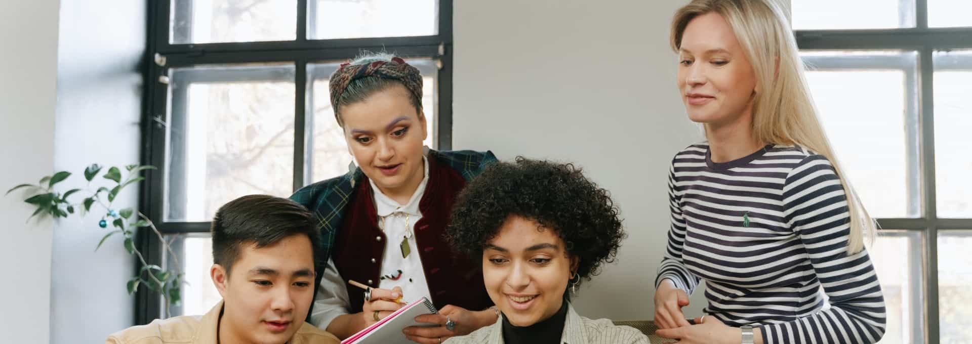 Influencer Marketing ROI: Influencer Program Budget [Template Included]