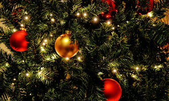 Holiday Greetings for Business: Genuine Ways to Reach Out to Your Clients this Season!