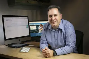 Transforming Affiliate Marketing Insights: How Larry Ludwig Leveraged Woopra to Optimize Campaigns