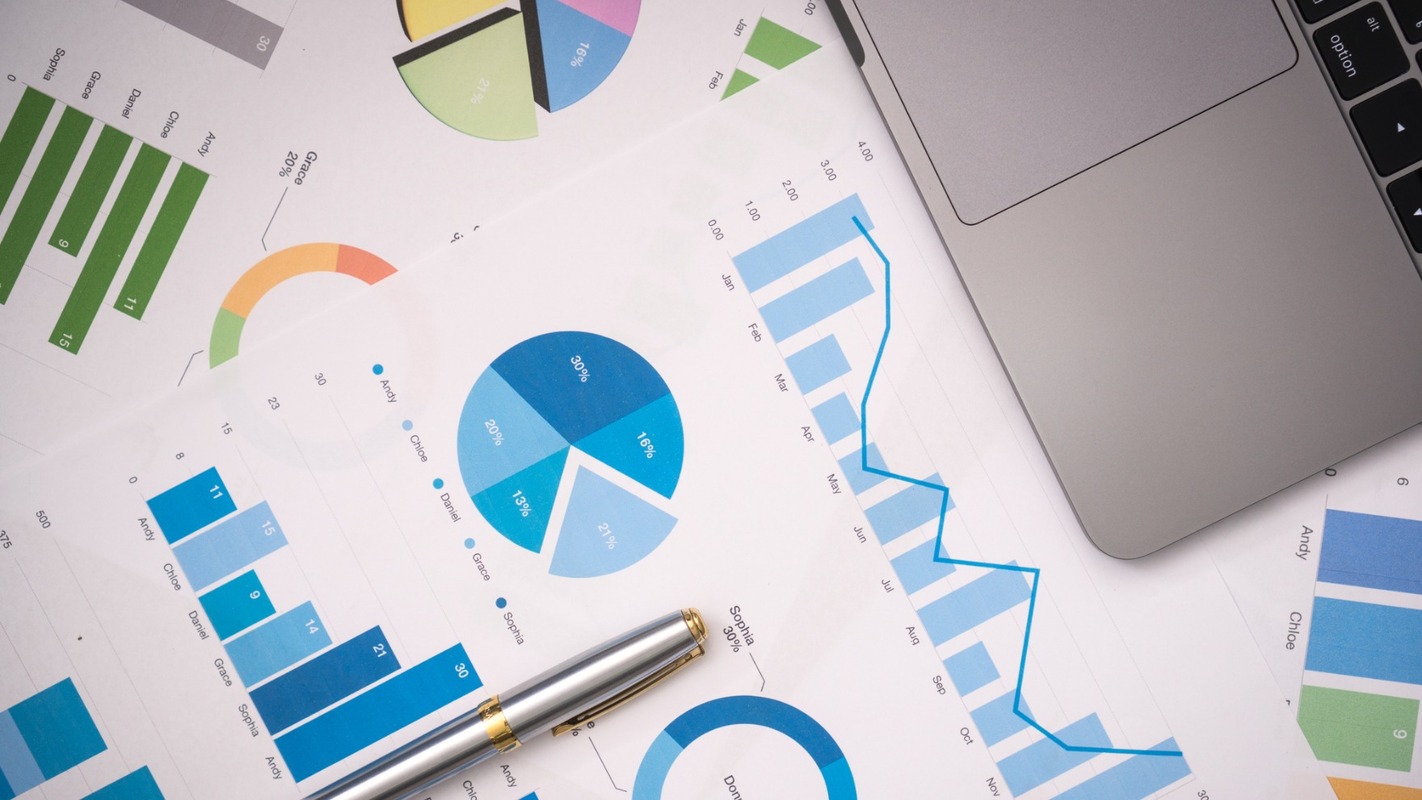 Guide to Sales Commission Structures in 2022 [With Examples]