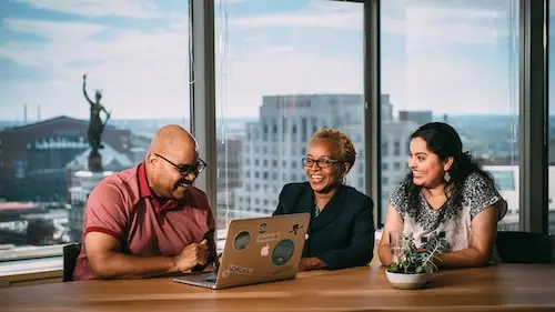 How Salesforce Uses Social Studio for Real-Time Insights During Big Sales Holidays