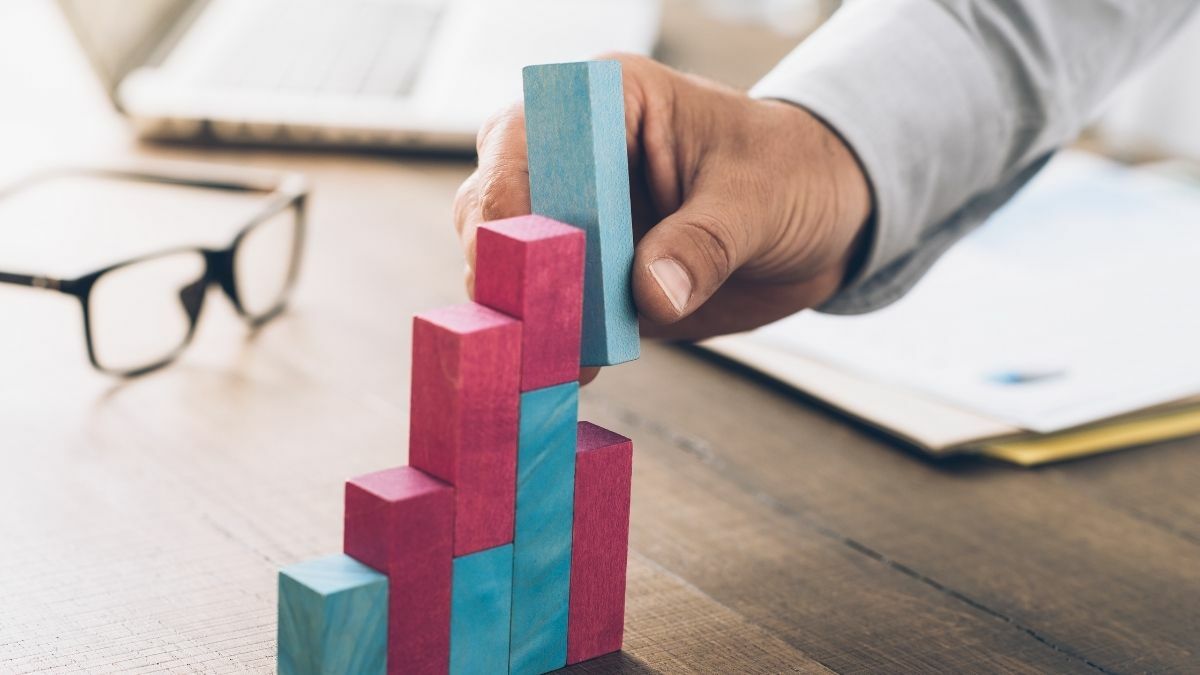 4 Tips to Build Sales Relationships and Engagement in a Virtual World