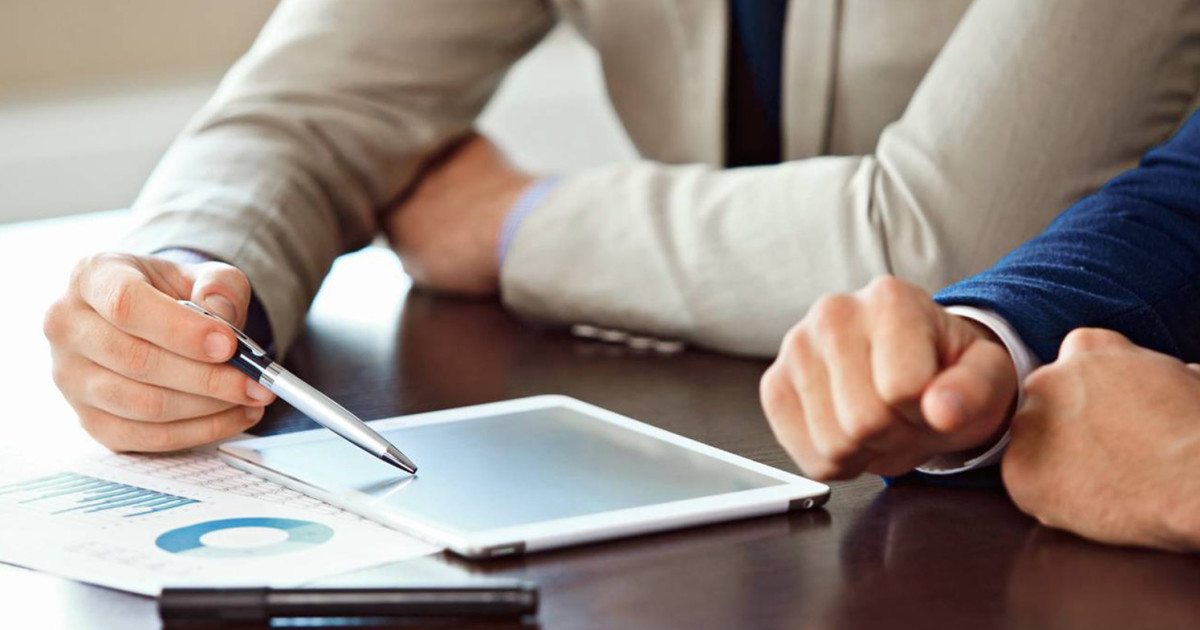  Product Sellers: How to Decide When It's Time to Automate Sales Tax