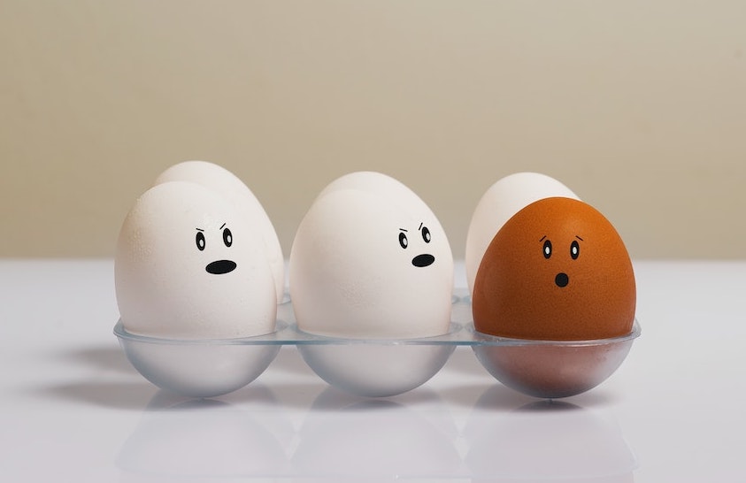 10 Sales Attributes That Don't Differentiate Top Salespeople from Bottom Salespeople