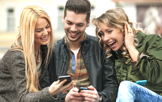 Email Marketing vs SMS Marketing: Which is best to drive webinar success?