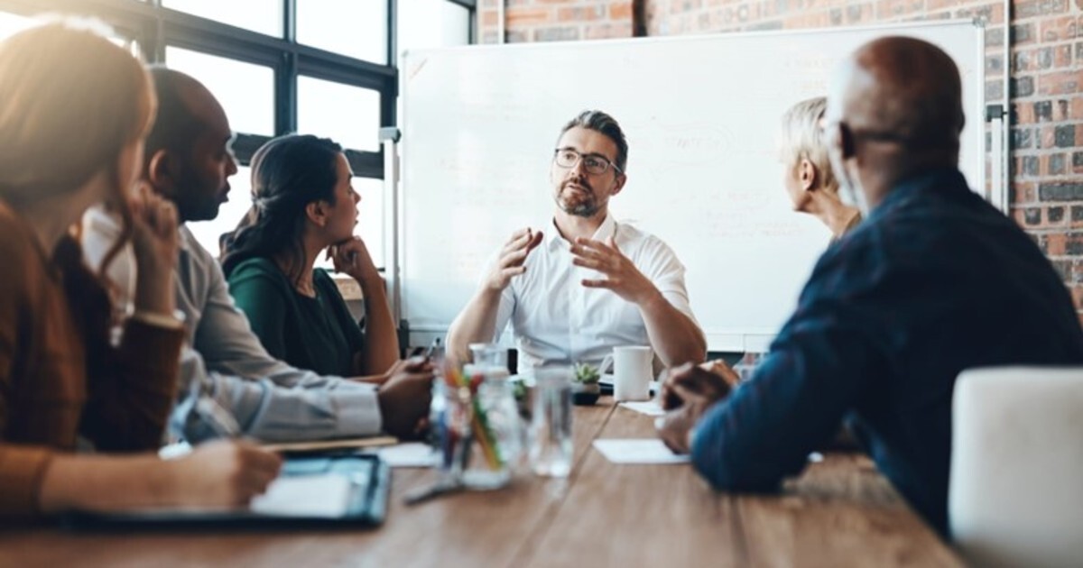 24 practical & effective ways to improve customer experience