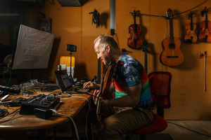 How a world-class jazz violinist went from Lincoln Center to building a business at home