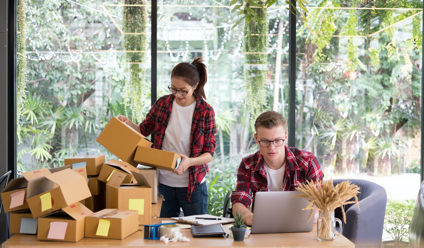 How to Fulfill Orders Yourself & What Challenges to Look Out For