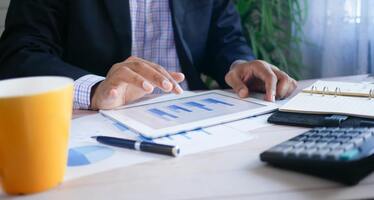 Intranet surveys: How to get (honest) employee feedback