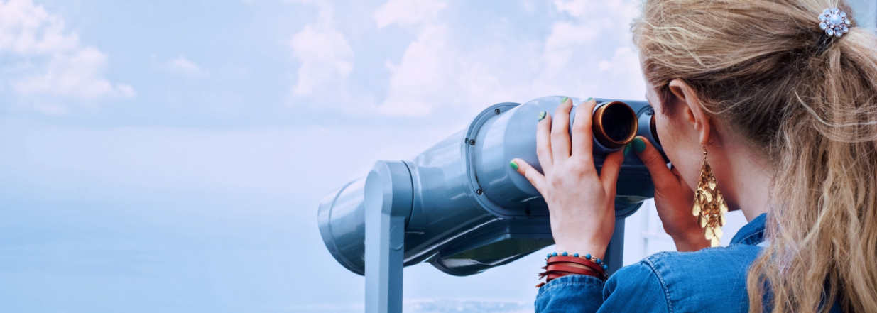 How to Research Contacts for Cold Outreach When Sales Prospecting