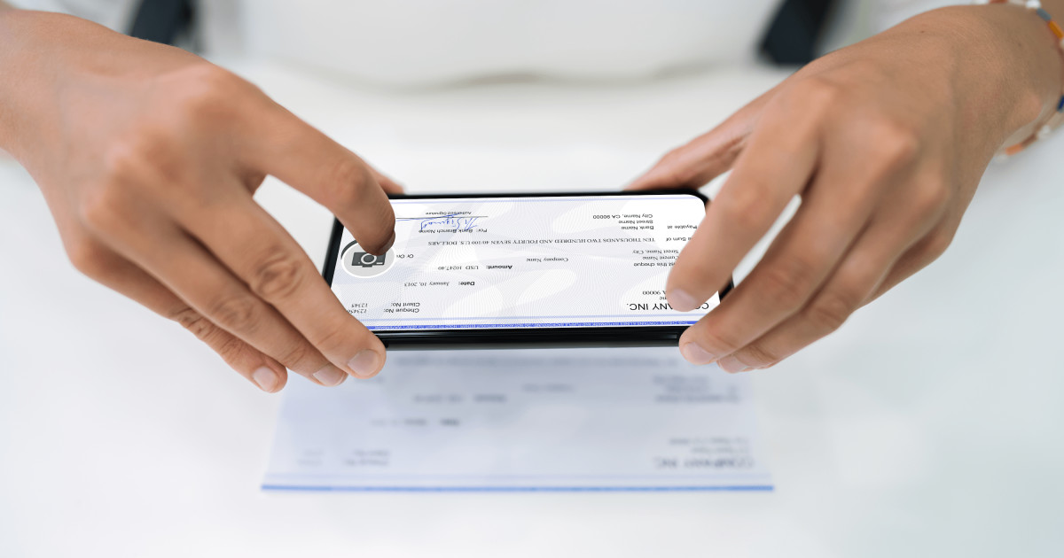 How Does Mobile Check Deposit Work?