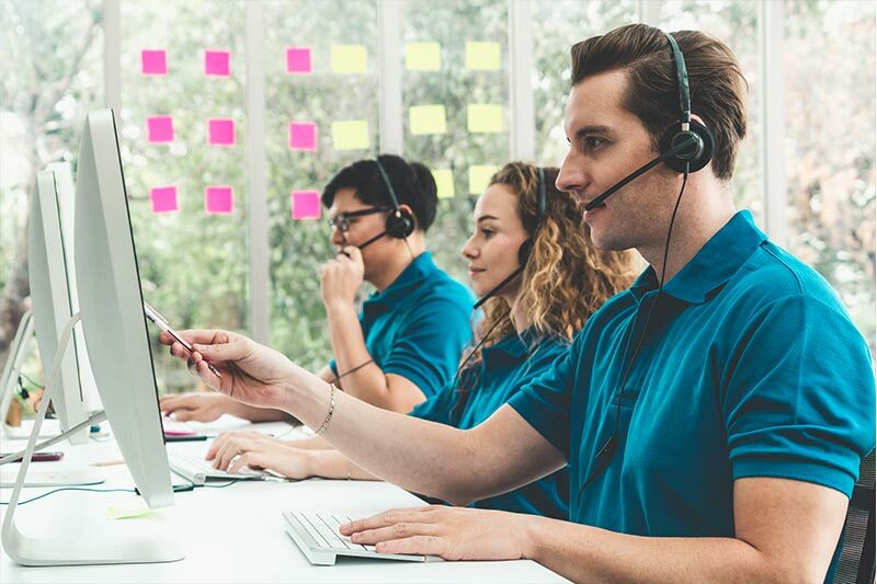 Cold Calling: Everything a Salesperson Needs to Know