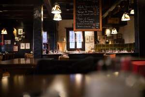 12 Examples of After-Hours Business Text Messaging Auto Replies