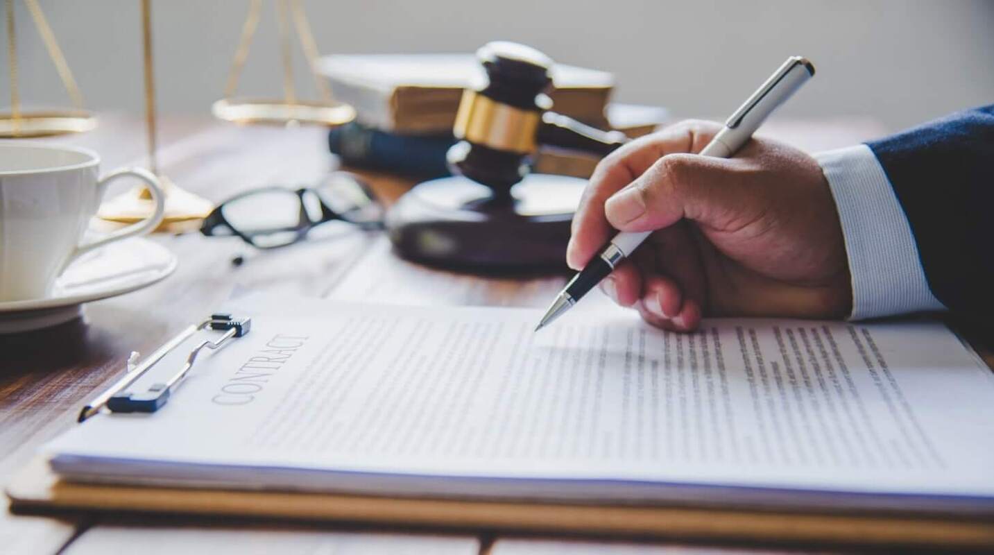 Upgrade FLSA: legislation vs free market in employment