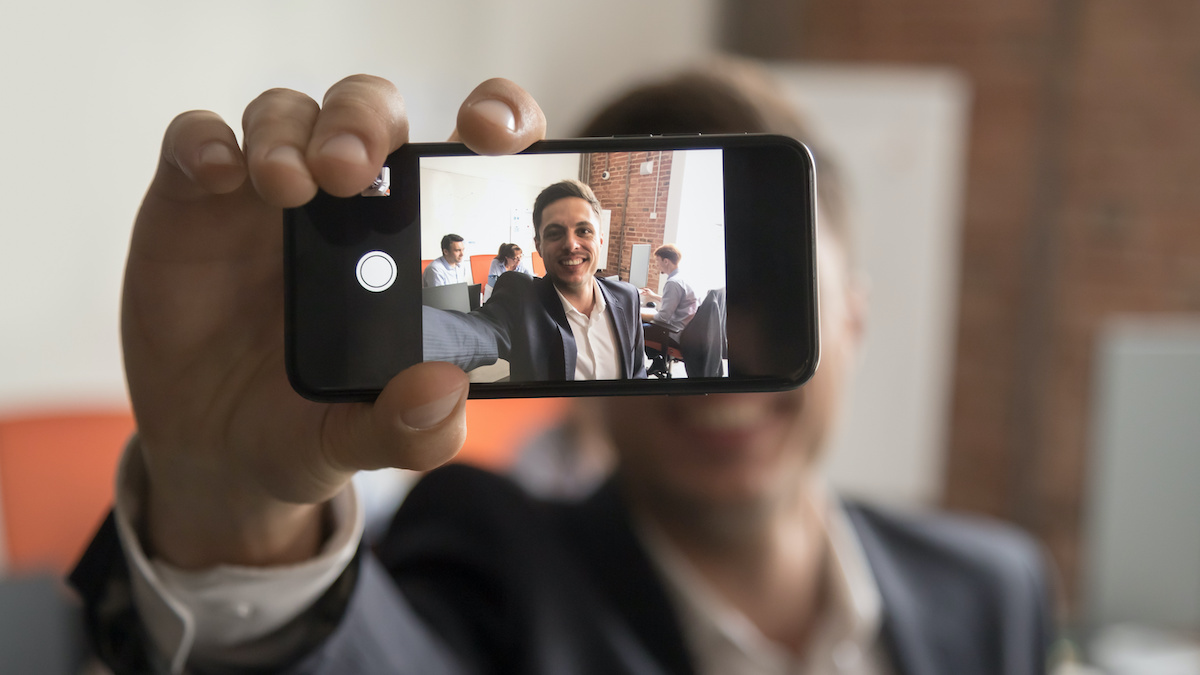 Sales Training: 5 Reasons To Choose Video over Text